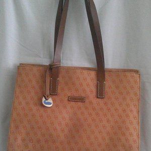 Dooney & Bourke bag
